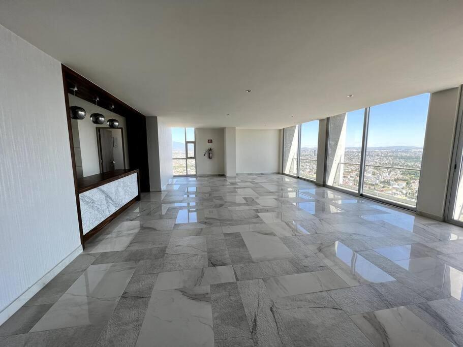 Luxury 3Br Apartment W Pool, Spa & Stunning Views 푸에블라 외부 사진