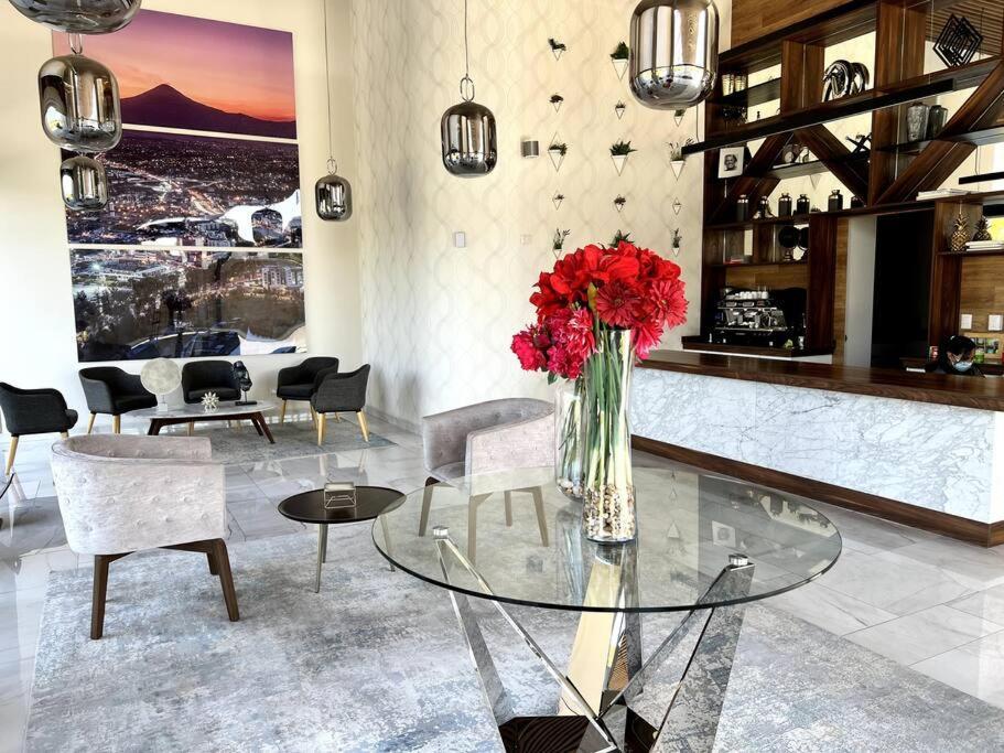 Luxury 3Br Apartment W Pool, Spa & Stunning Views 푸에블라 외부 사진