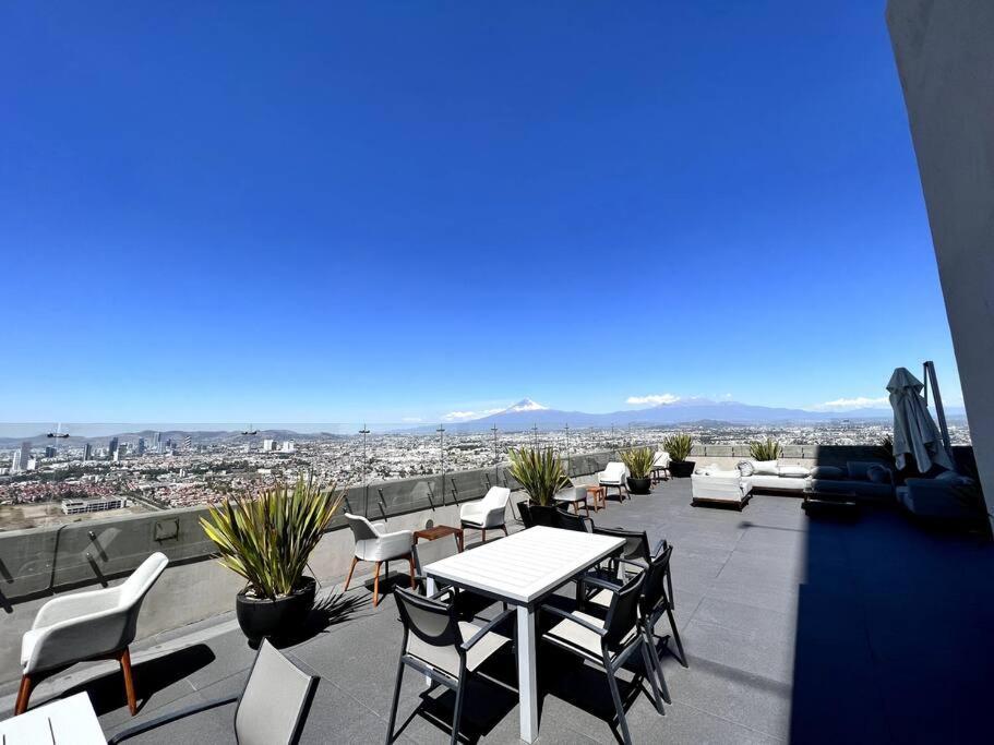 Luxury 3Br Apartment W Pool, Spa & Stunning Views 푸에블라 외부 사진