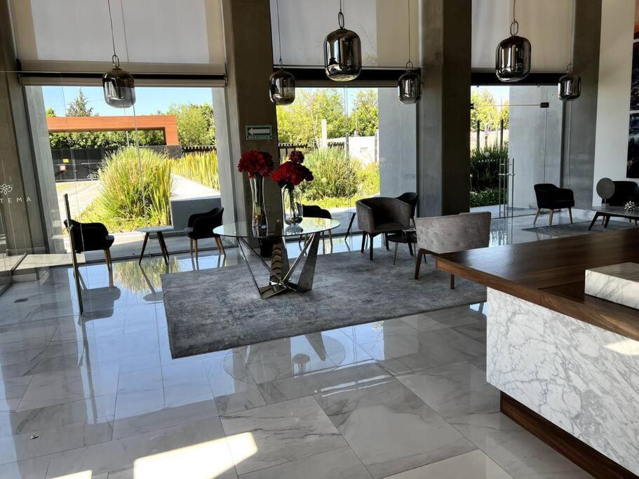 Luxury 3Br Apartment W Pool, Spa & Stunning Views 푸에블라 외부 사진