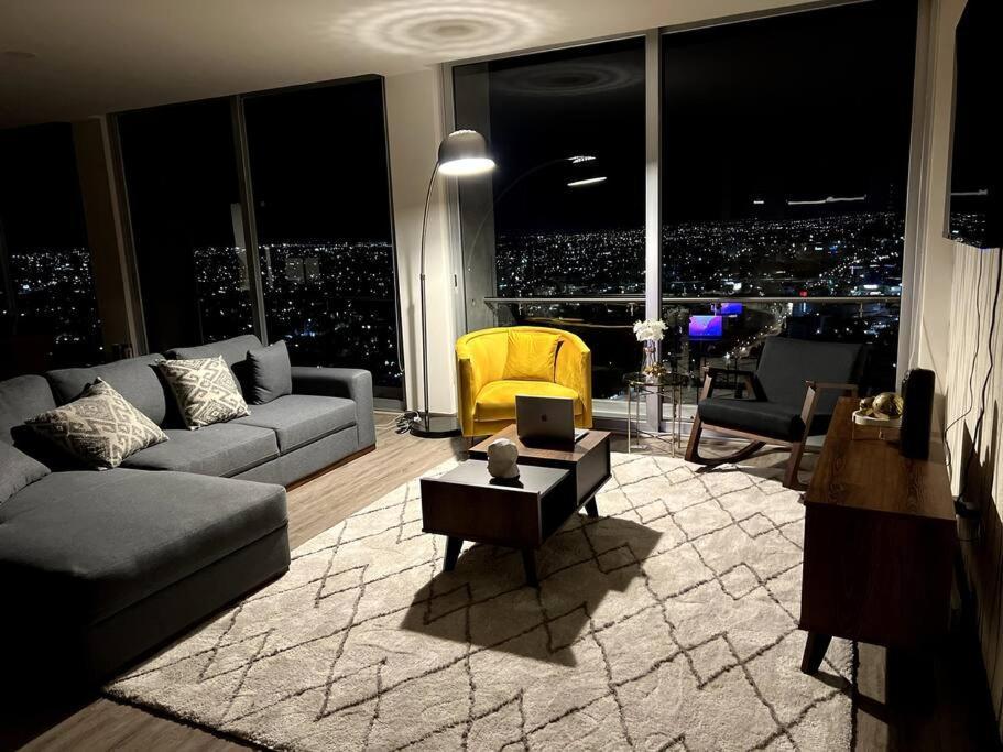Luxury 3Br Apartment W Pool, Spa & Stunning Views 푸에블라 외부 사진